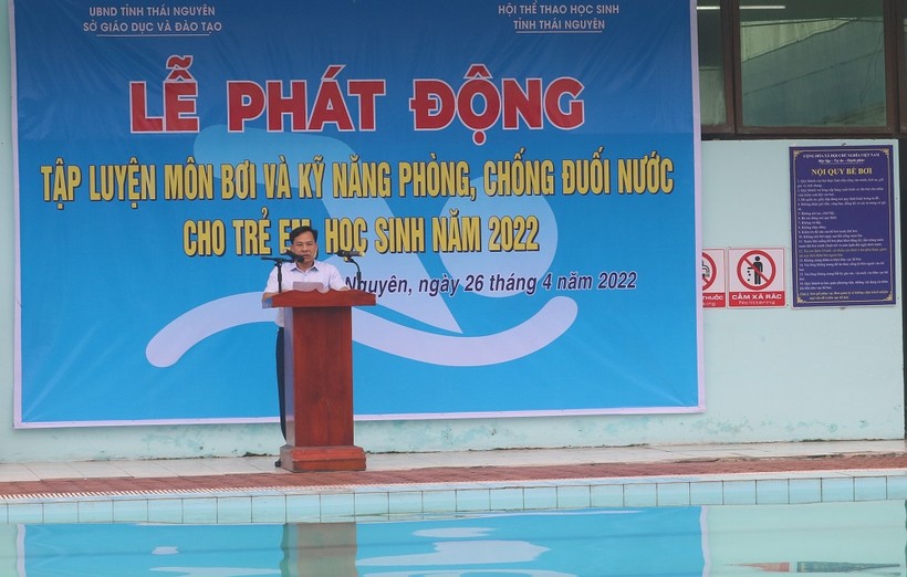 Ông Nguyễn Đức Thịnh, Phó Giám đốc Sở GD&ĐT Thái Nguyên phát biểu tại Lễ phát động 