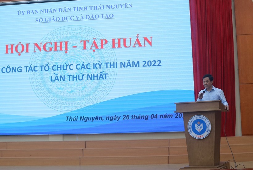Ông Nguyễn Văn Hưng, Phó Giám đốc Sở GD&ĐT Thái Nguyên phát biểu tại chương trình tập huấn.